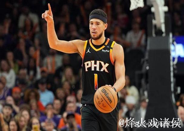 布克砍下30分太阳击败黄蜂重返西部前十 爵士险胜篮网 布克砍下30分太阳击败黄蜂重返西部前十 爵士险胜篮网